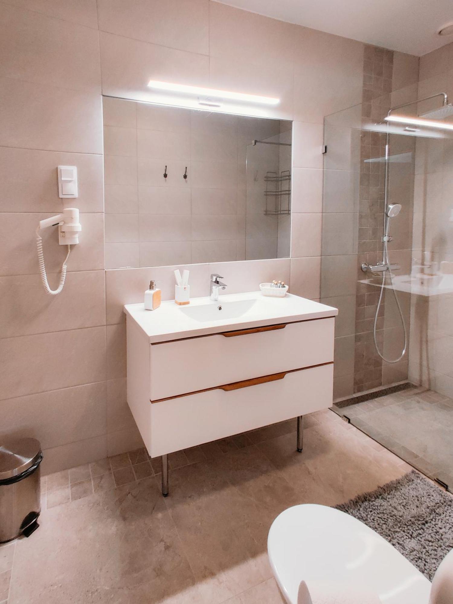 Hotell Wironia Йыхви Экстерьер фото